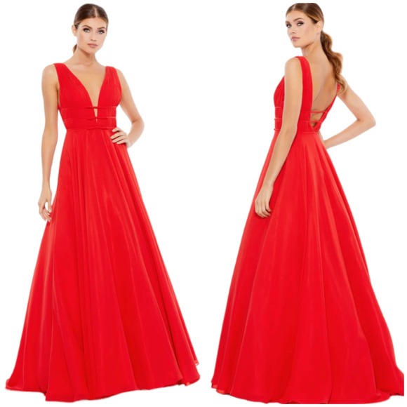Mac Duggal NWT Chiffon A-line Ball Gown Size 2 Plunging Neck Pleated Tiered Red - Picture 1 of 8